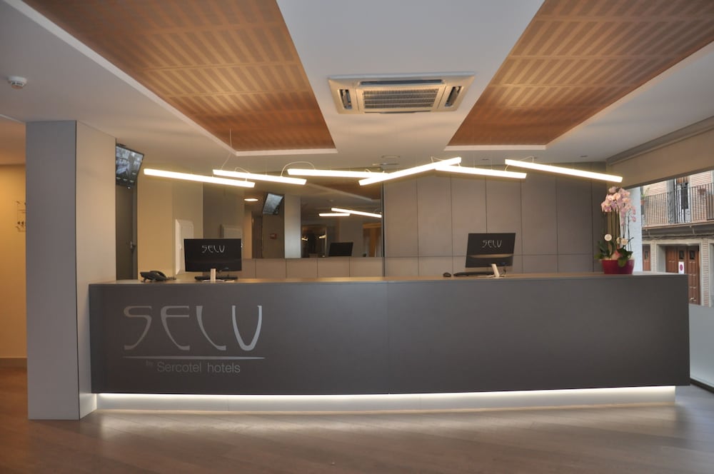 Hotel Selu 7/64