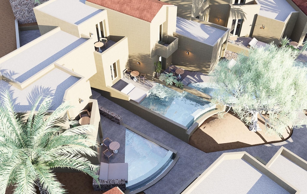 Galaxy Suites Boutique Resort 16/133
