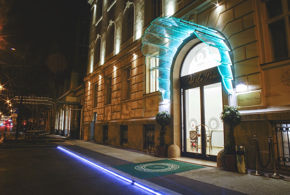 Le Premier Boutique Hotel 64/66