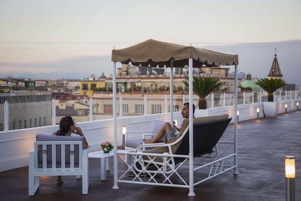 Neapolitantrips Hotel Royale 2/36