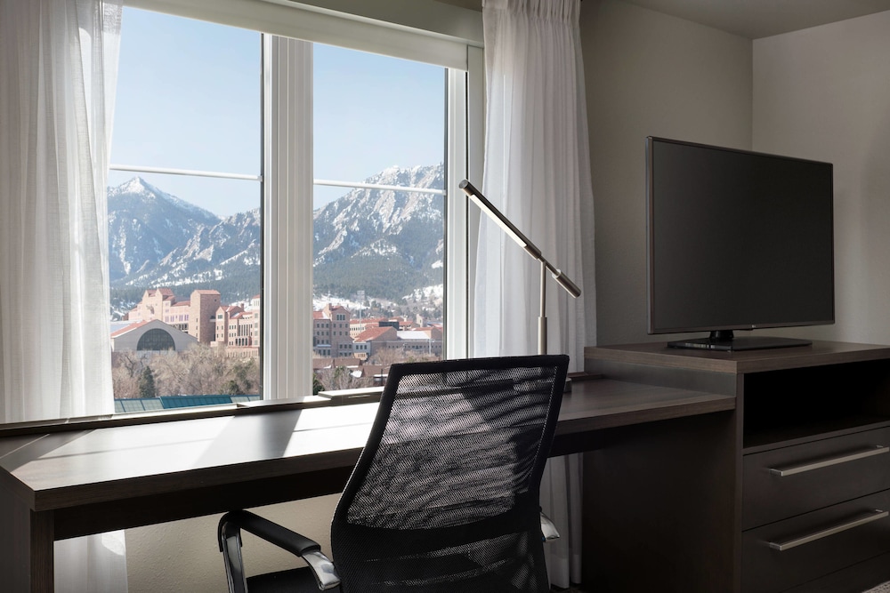 Residence Inn Boulder Canyon Boulevard 46/51