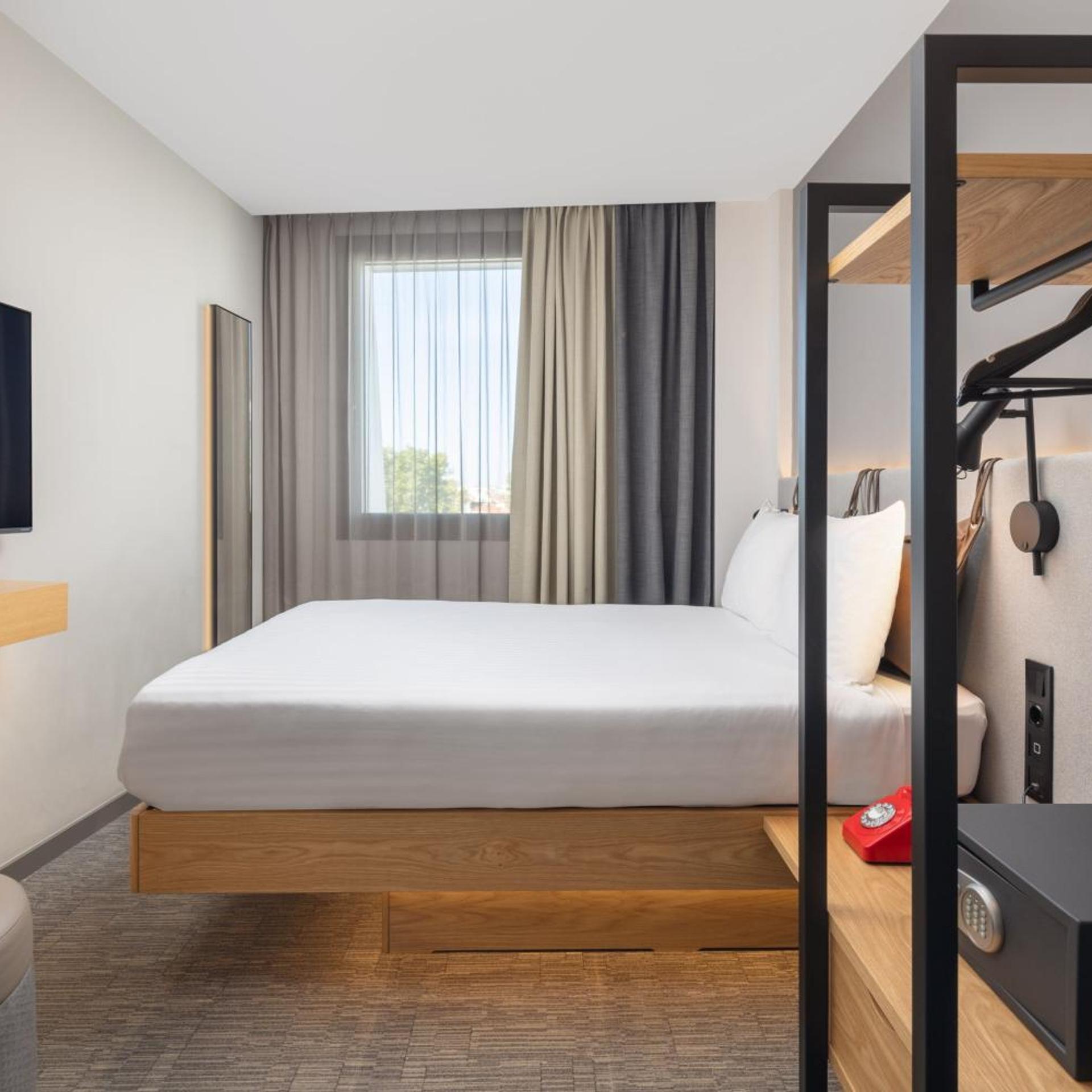 Cozy Sleeper, Double Bed