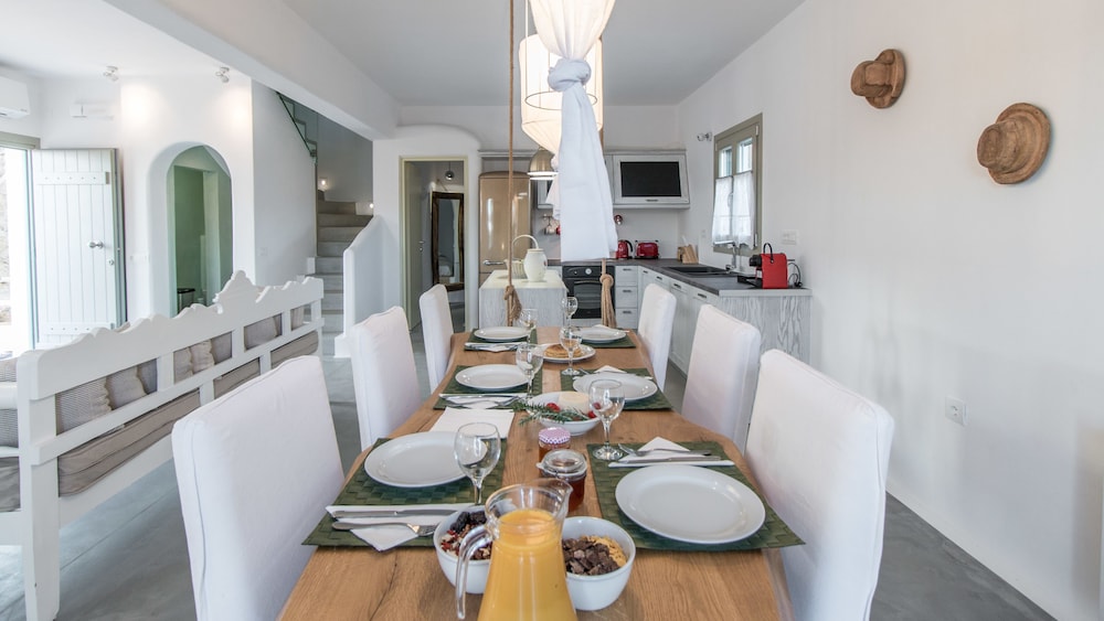 Halcyon Villas 54/66