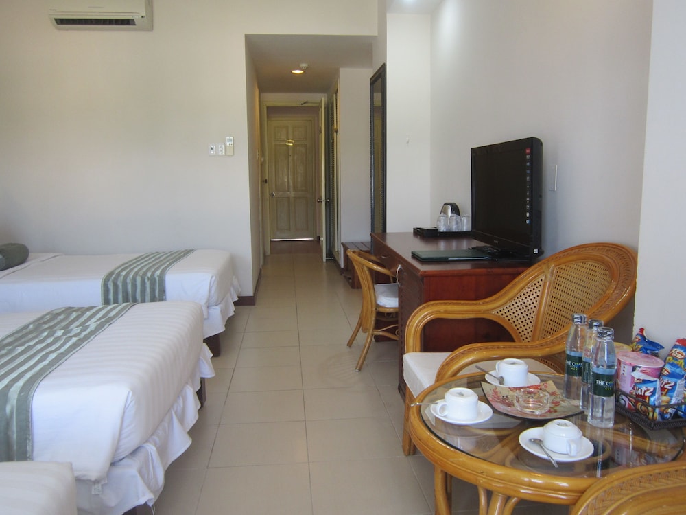 The Coast Hotel 27/47