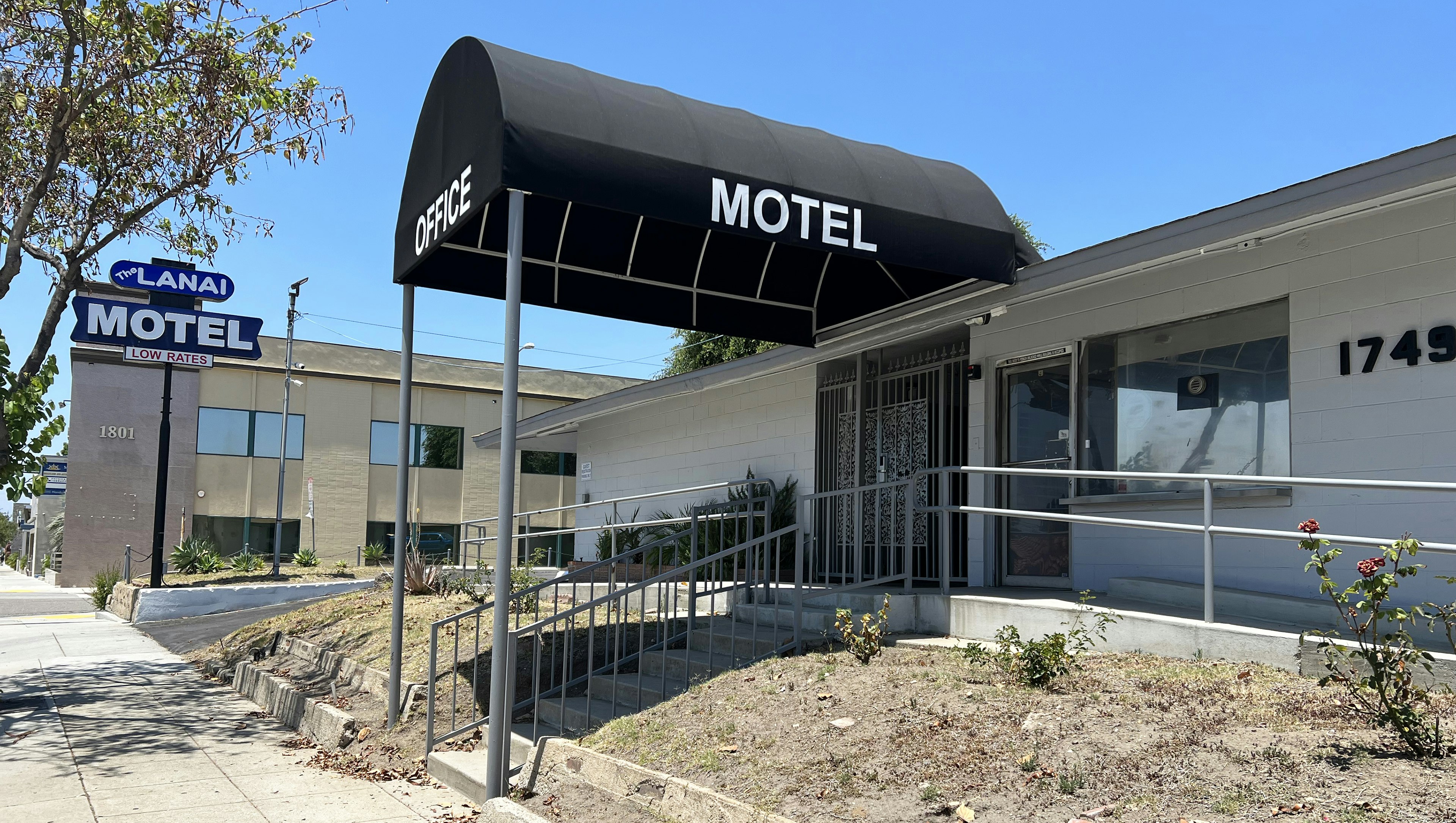 Lanai Motel 1/7
