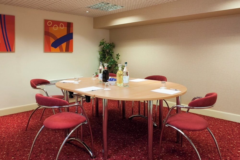 Holiday Inn Express Edinburgh City Centre 48/62