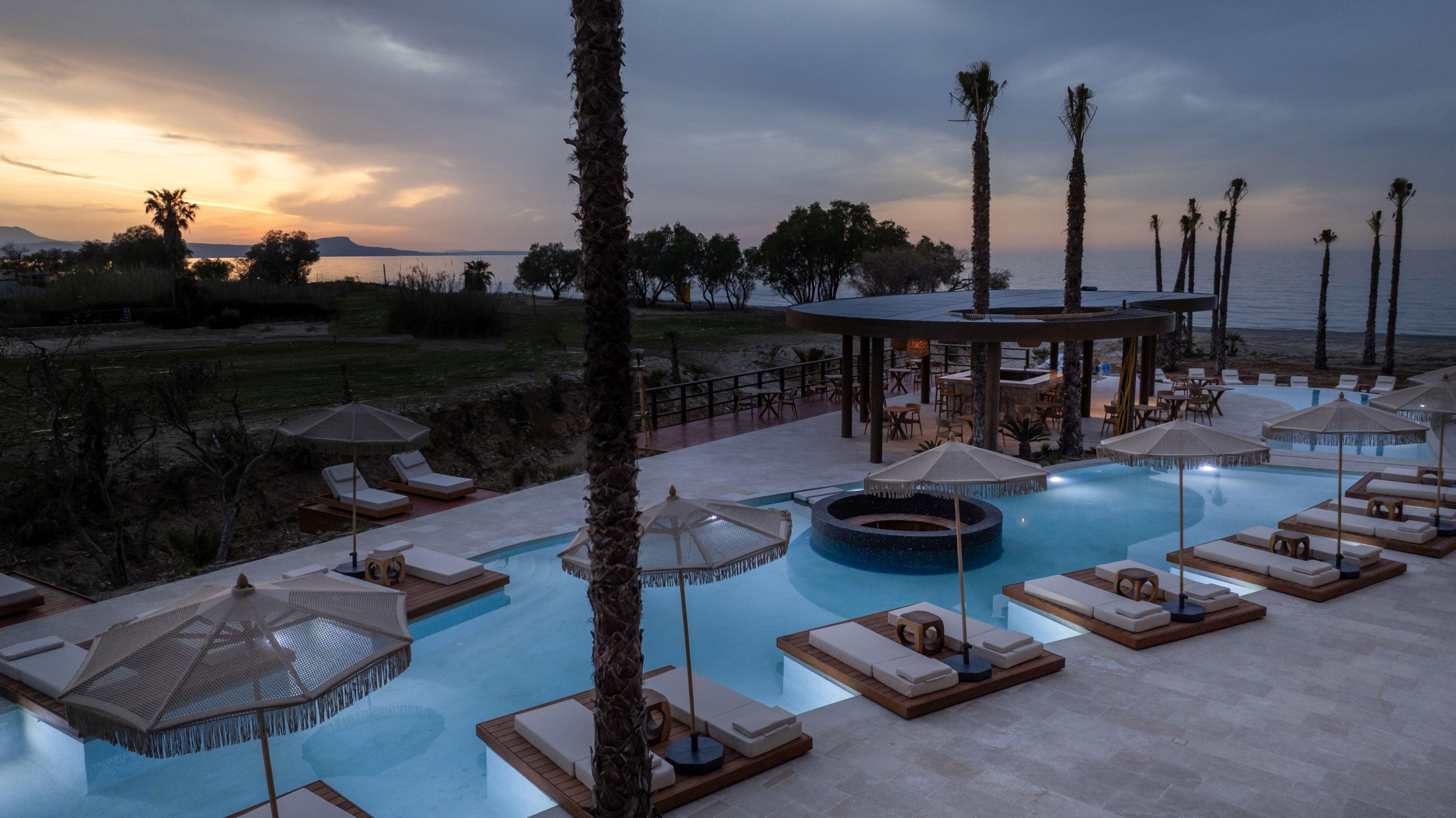 Nalu Resort and Spa 6/10