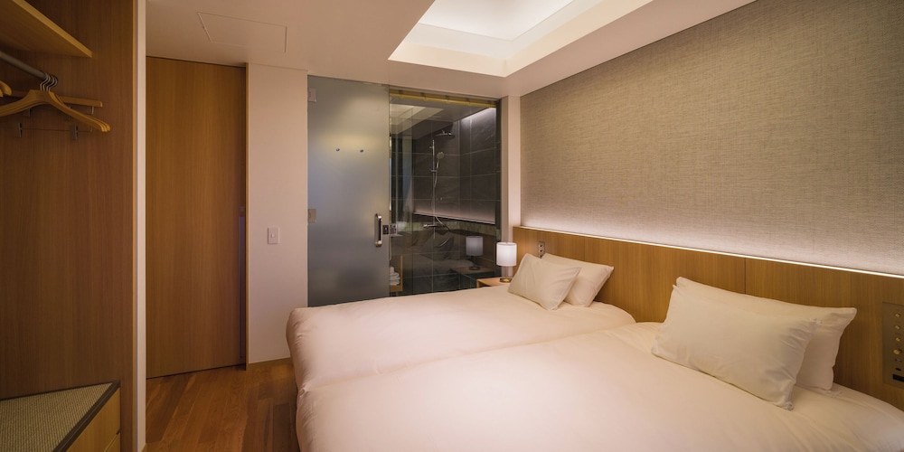 Suite, 4 Beds