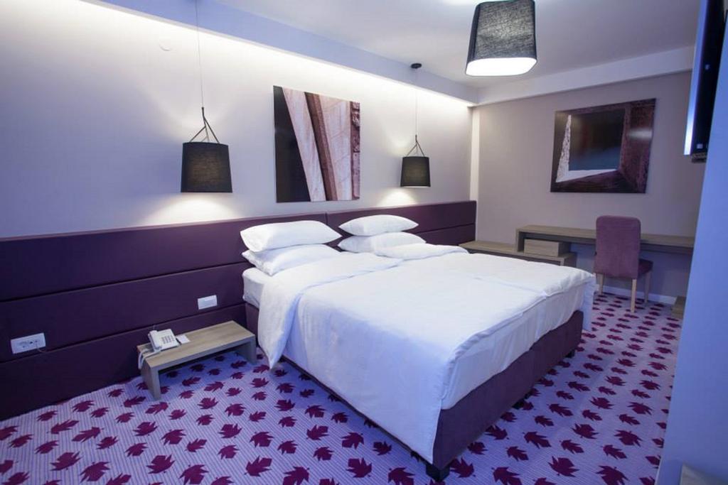 Standard, Double Bed