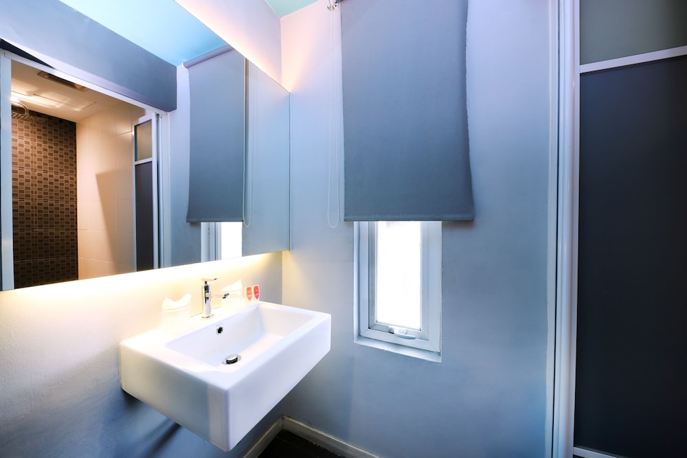 Hotel O Rooms Boutique Hotel 33/37
