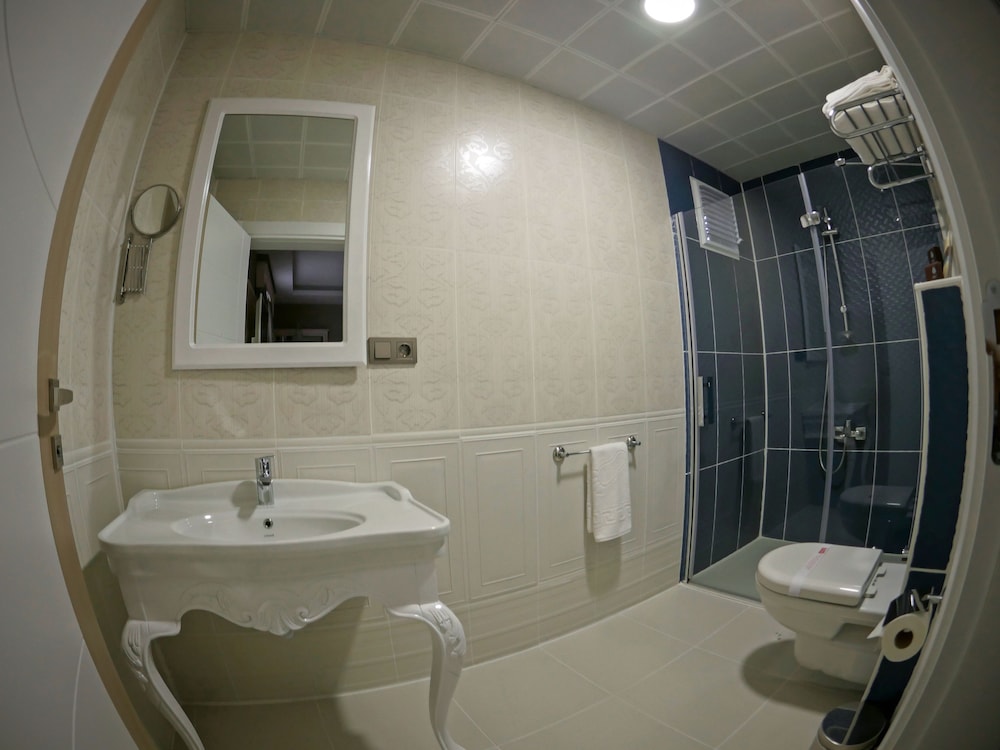 Hatunca Otel & Restaurant 44/47