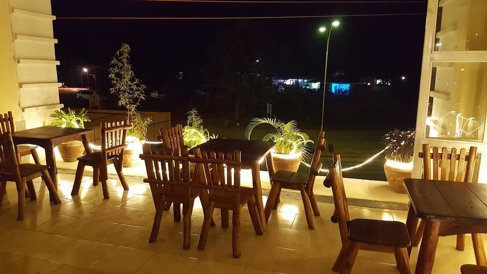 Pulickal Airport Hotel 38/50