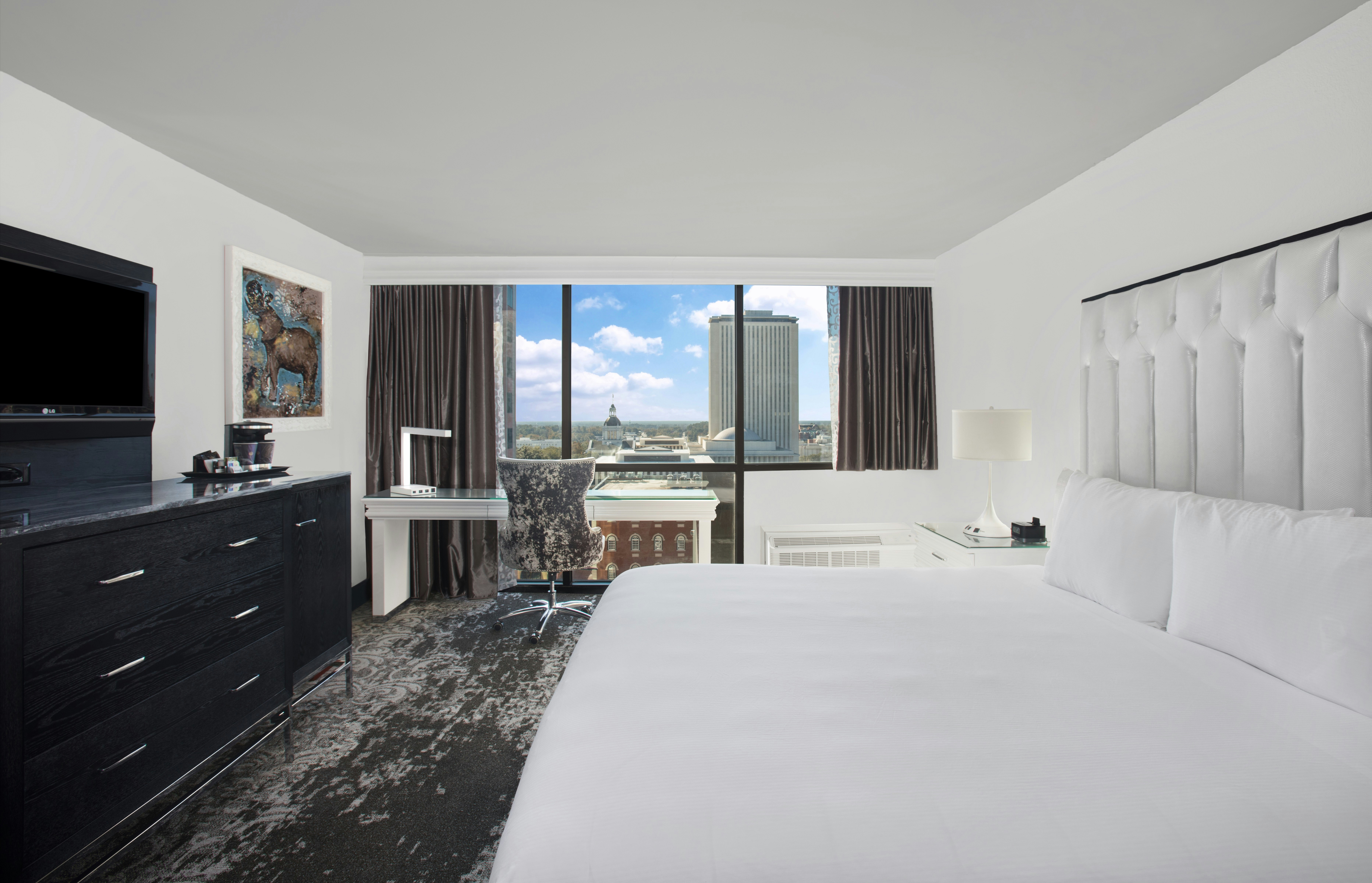 ROOM, KING BED, ACCESSIBLE