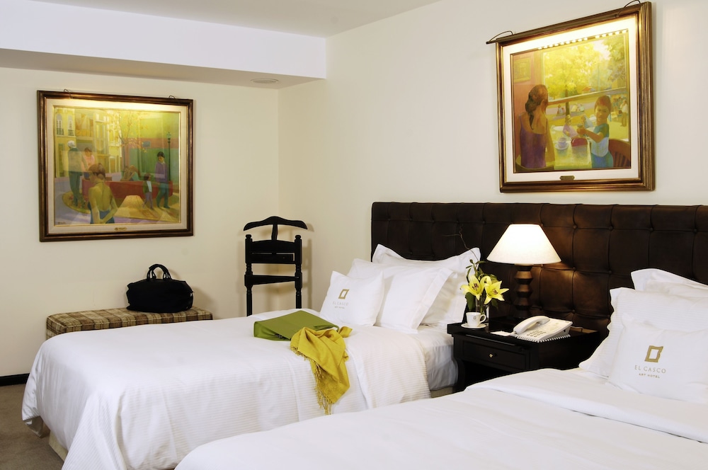 El Casco Art Hotel 10/69
