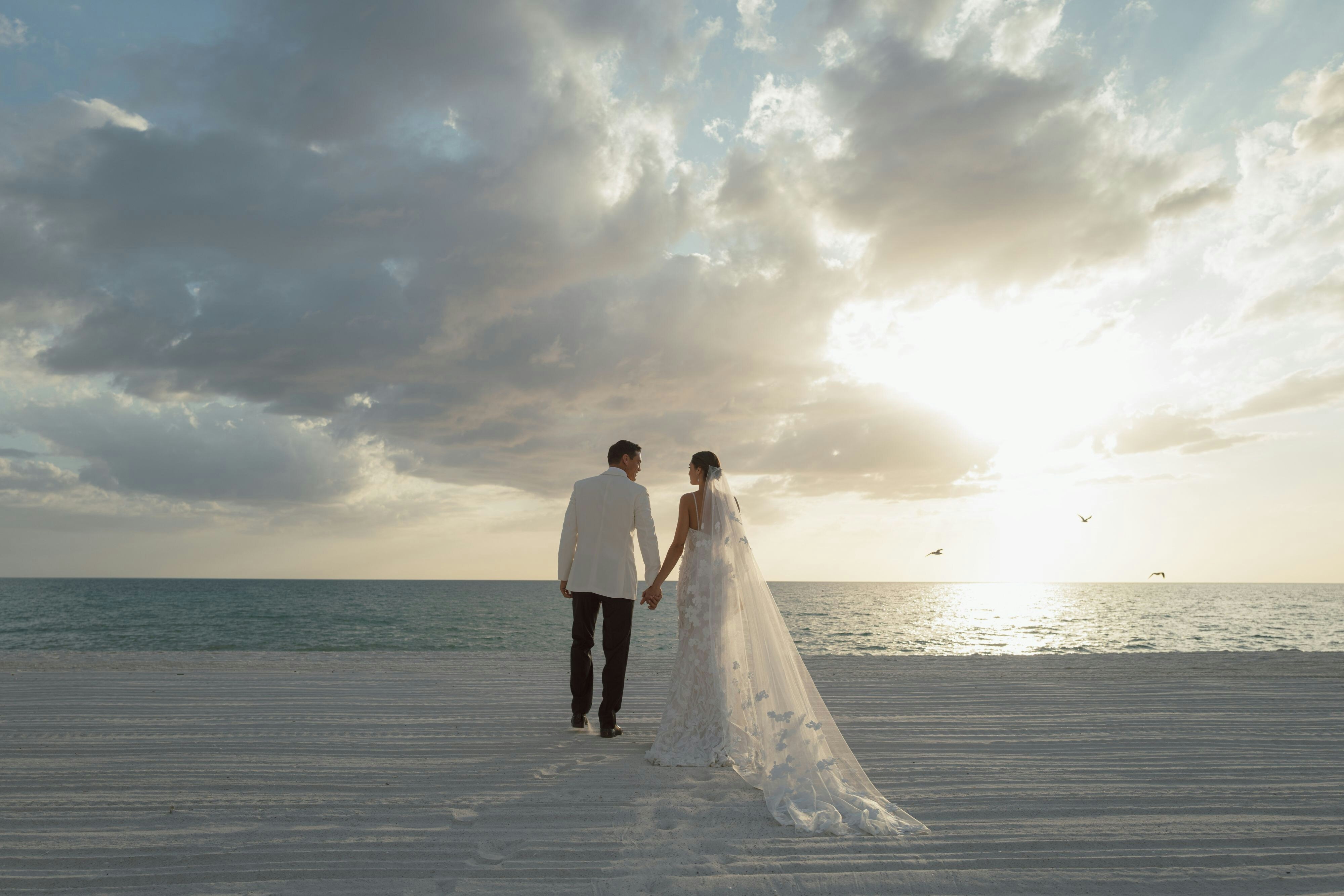Ritz Carlton Naples 52/64