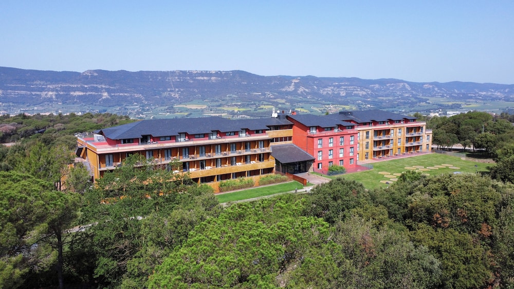 El Montanya Resort & Spa 6/81
