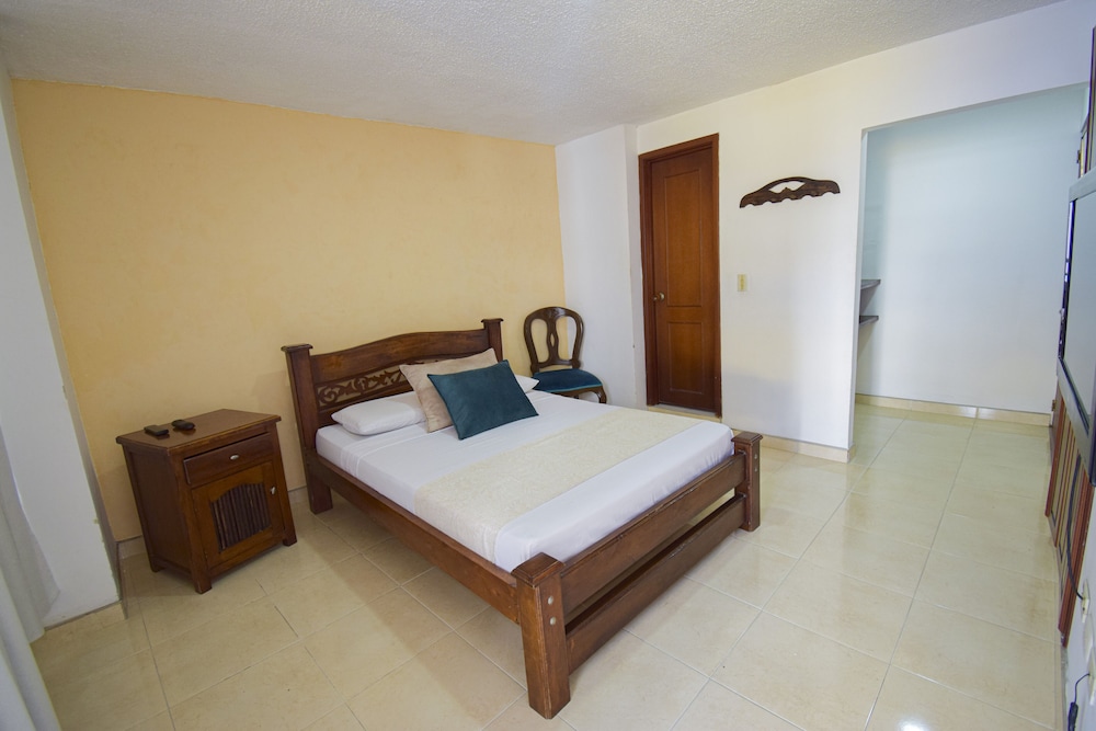 Hotel Toledo Plaza 33/49