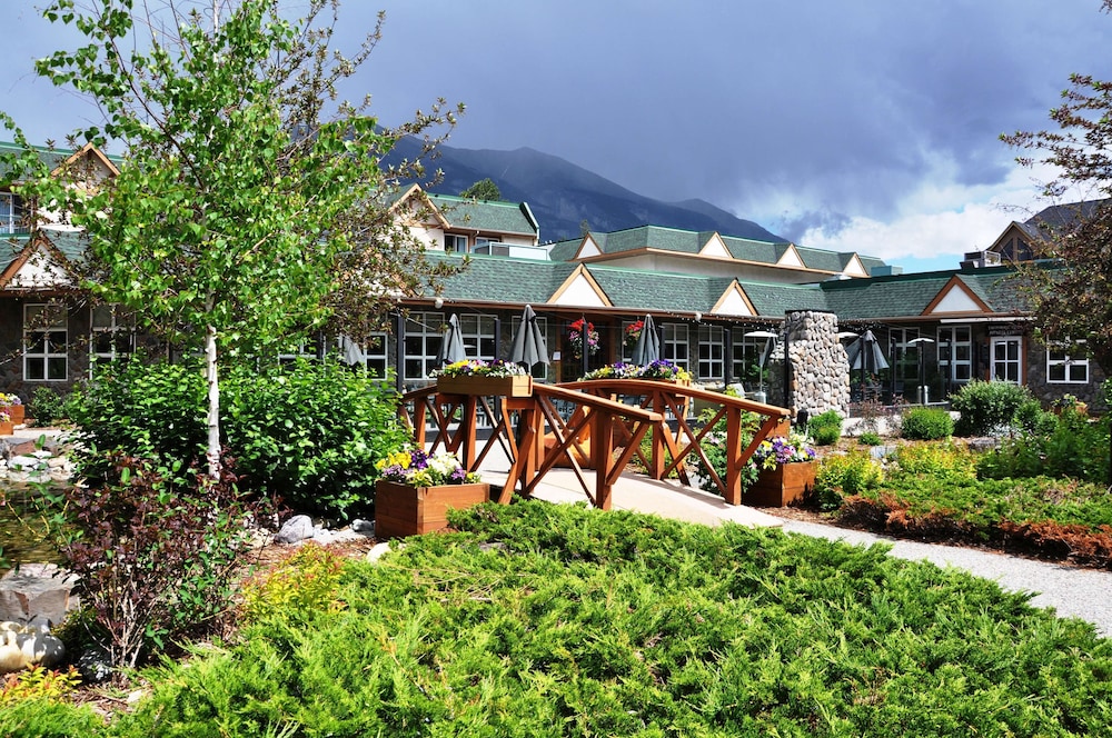 Coast Canmore Hotel Conference Centre 5/49