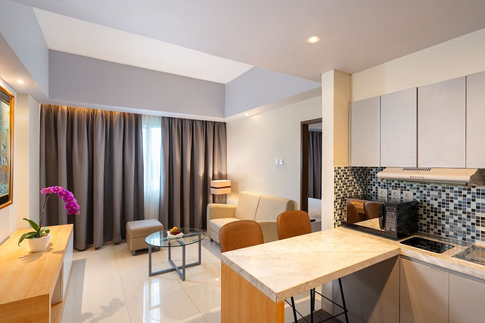 Batiqa Hotel Apartments Karawang 47/73