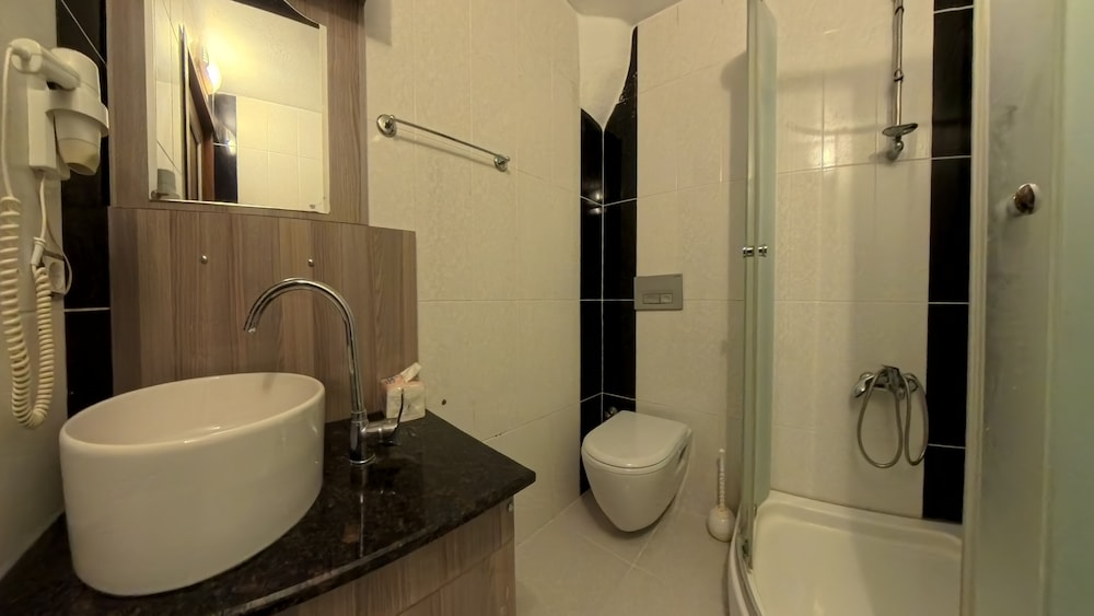 SEKERSU HOTEL UZUNGOL 48/50