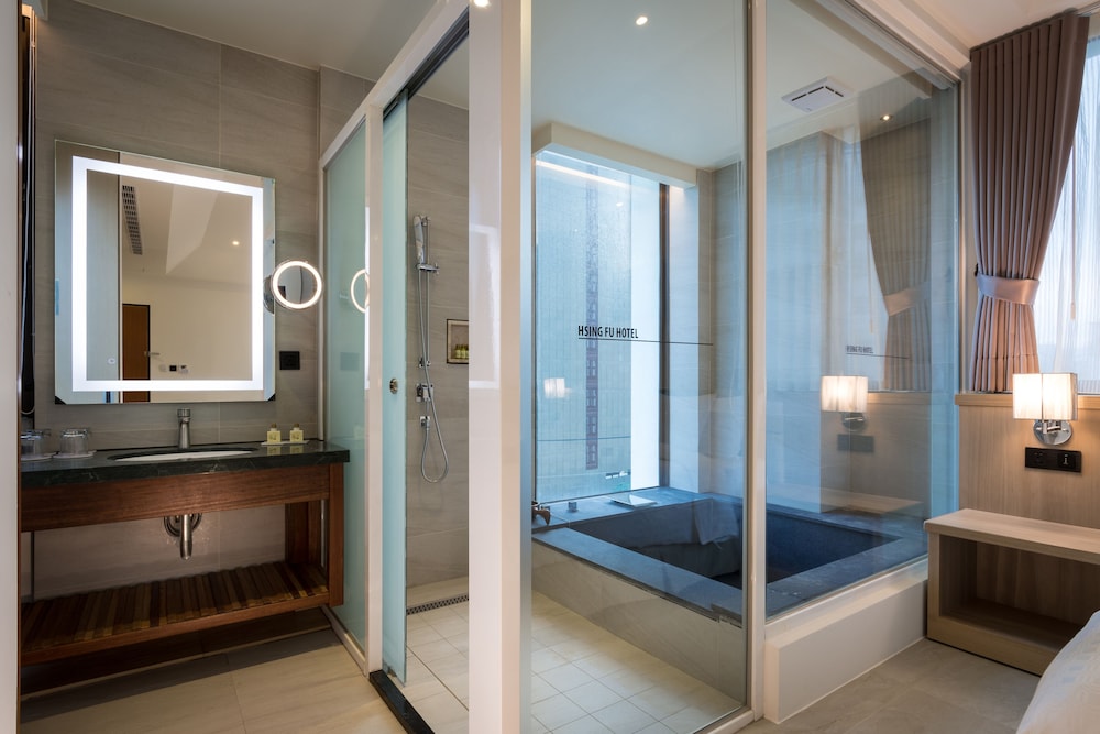 Hsing Fu Hotel 25/29