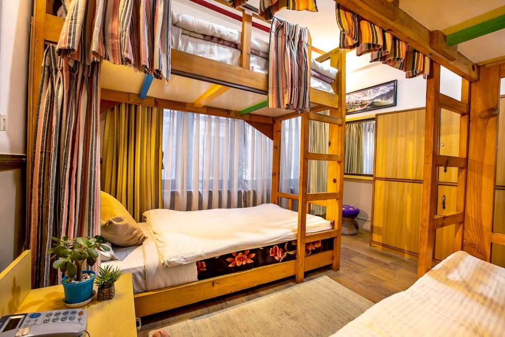 Shangri-La Boutique Hotel 19/50