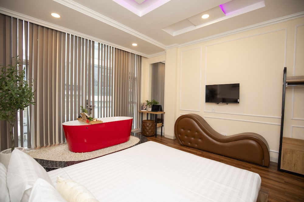 Quy Hung Hotel 23/75