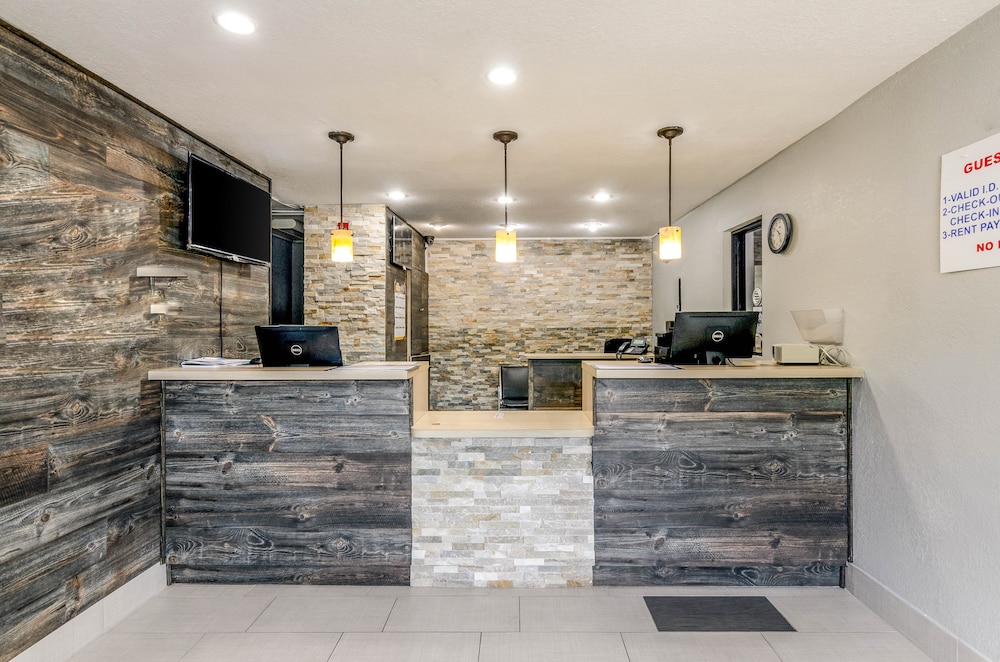 Rodeway Inn Winston Salem Route 52 5/25