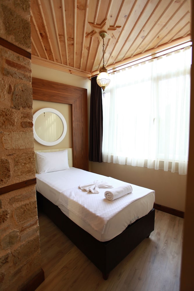 Bacchus Pension 9/49