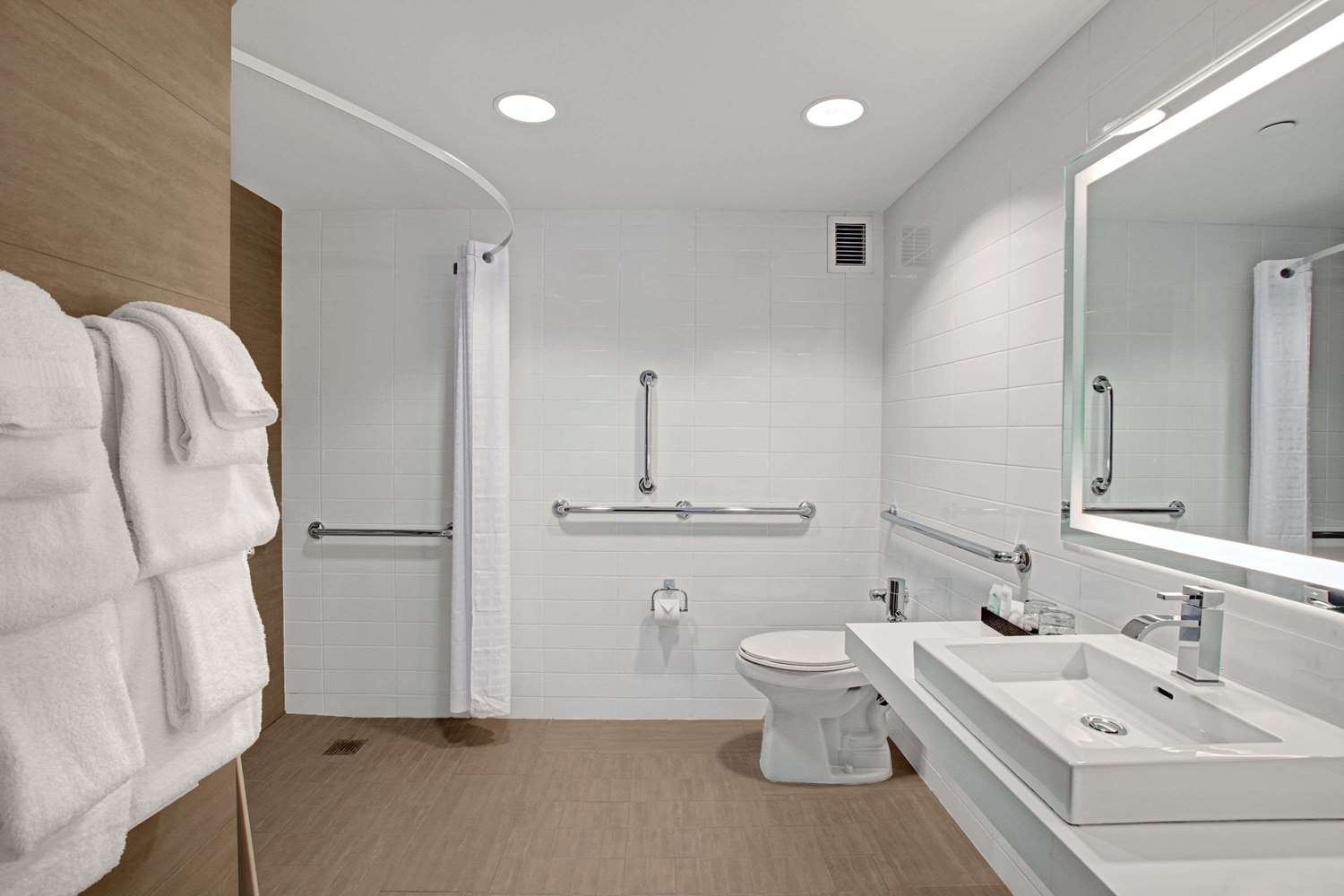 The New Yorker Hotel by Lotte Hotels 50/50