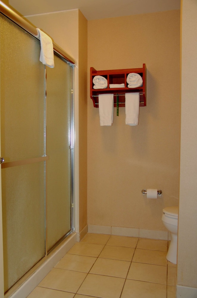 Hampton Inn Garden City, KS 17/33