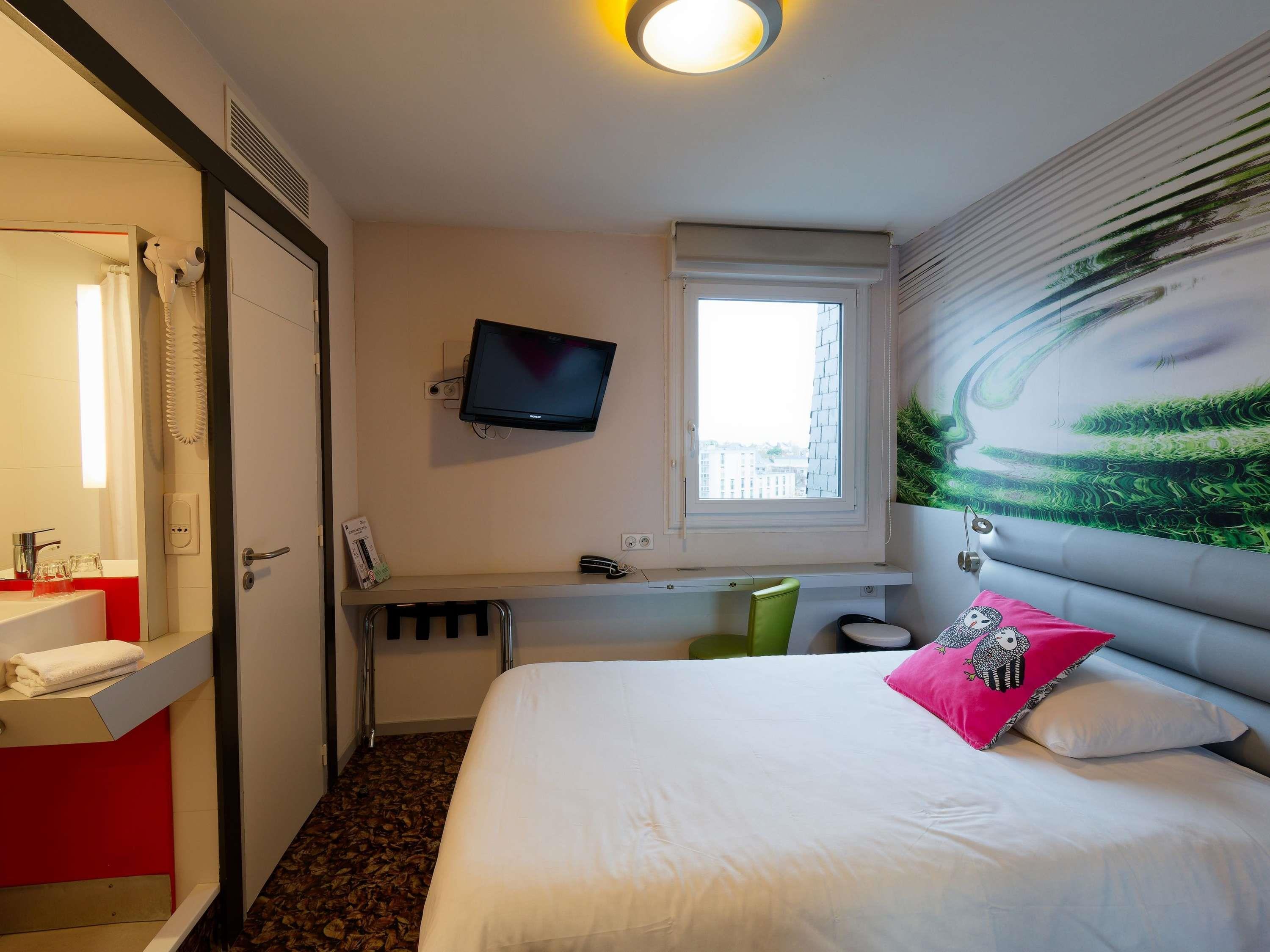 غرفة قياسية مفردة
