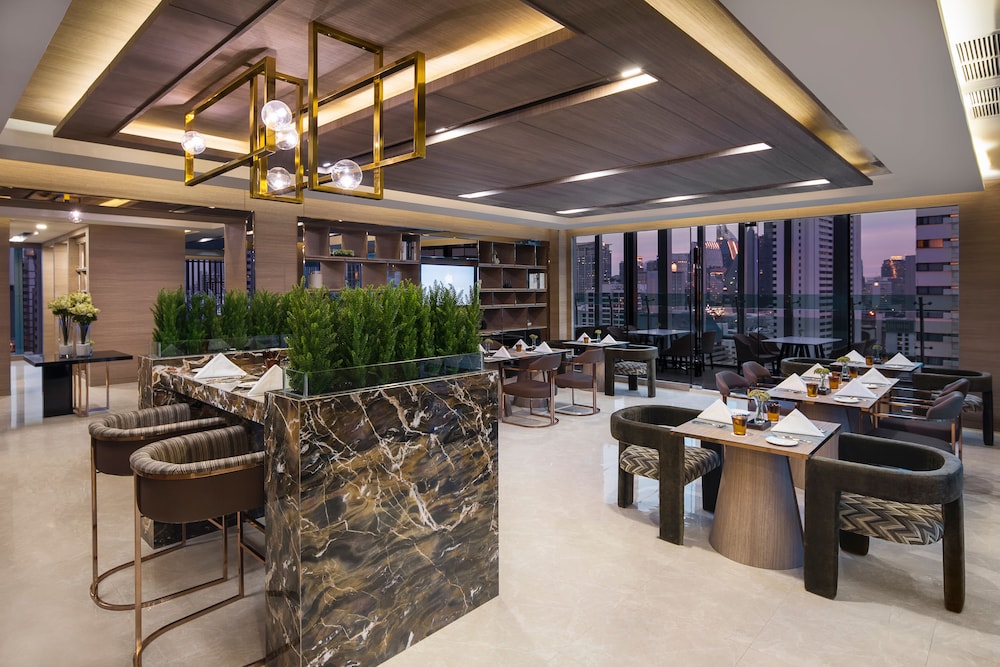 Solitaire Bangkok Sukhumvit 11 by Kingston Hotels 57/73