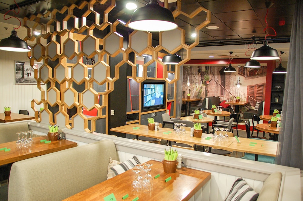 restaurant cafeteria