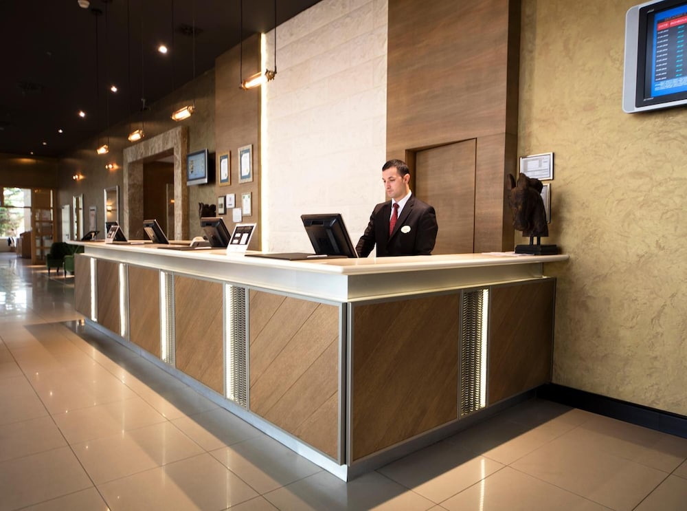 Wow Airport Hotel 9/50