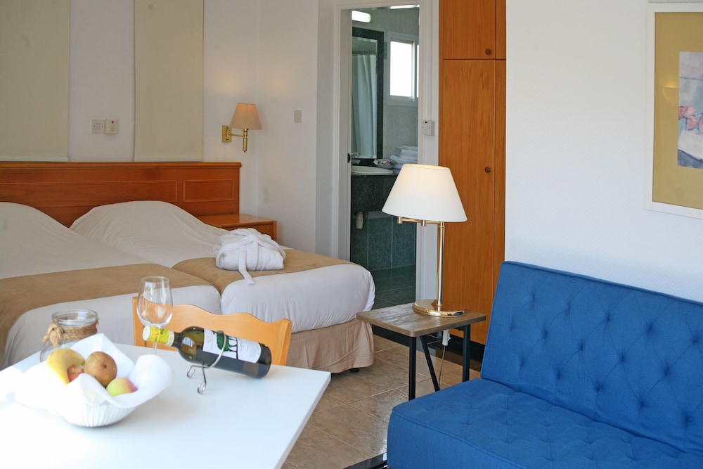 Chrielka Hotelsuites 30/43