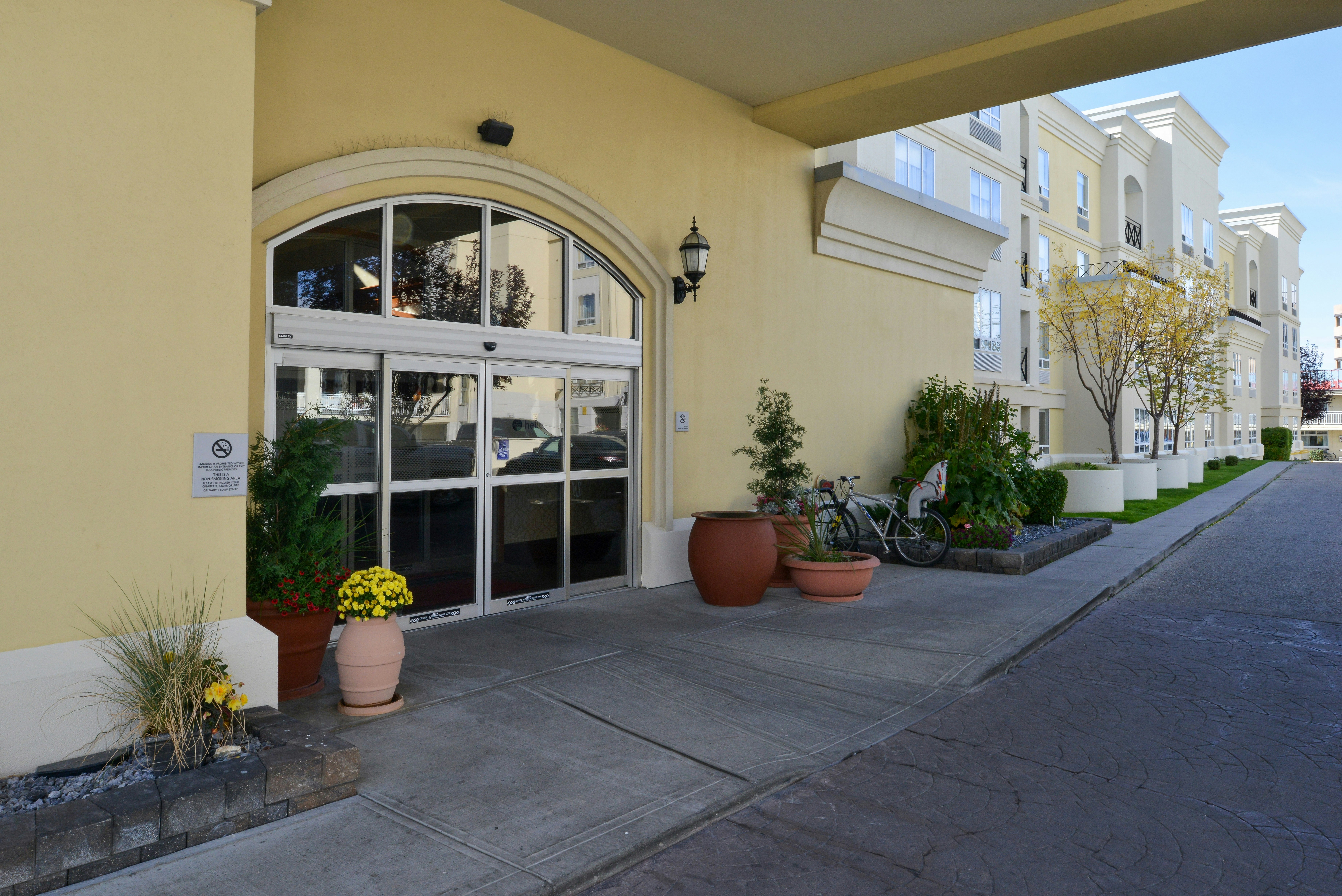 Hampton Inn & Suites By Hilton Calgary- University Northwest 59/61