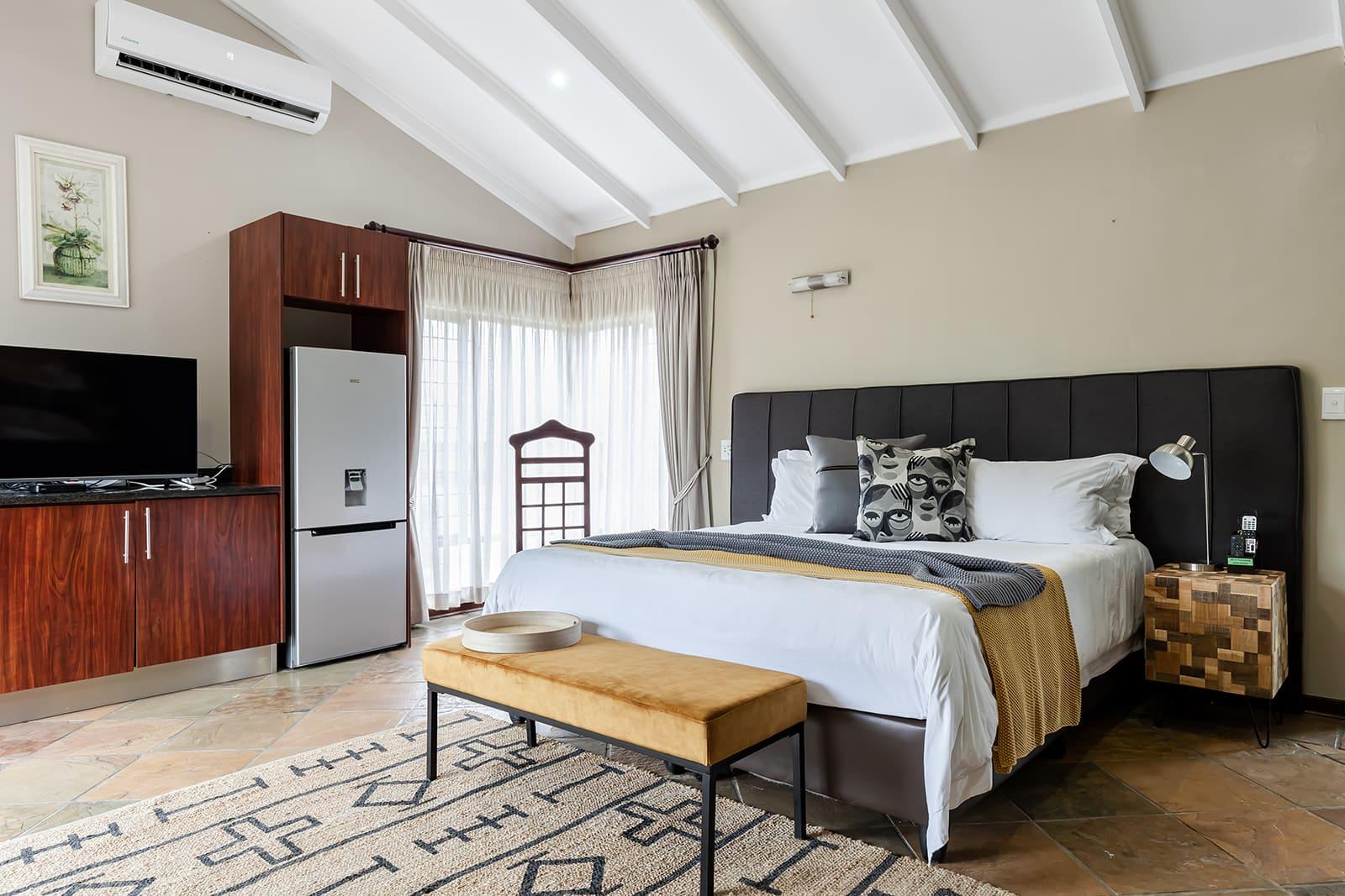 PRESIDENTIAL, SUITE