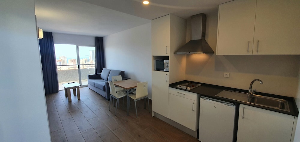 Primavera Loix Apartments 9/24