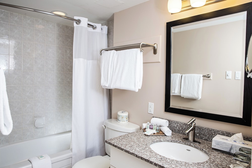 Campus Tower Suite Hotel 66/67