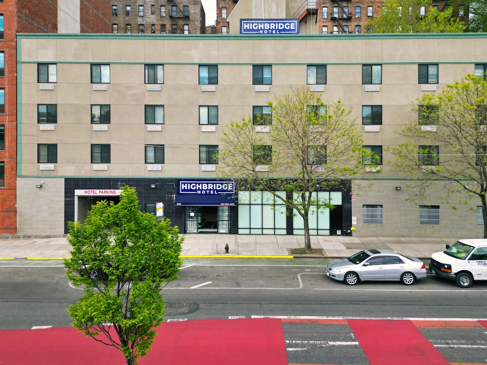 Highbridge Hotel 22/24