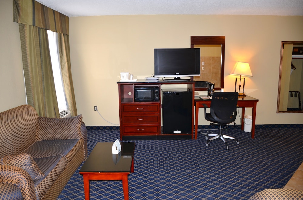Red Roof Inn Washington, NC 41/46