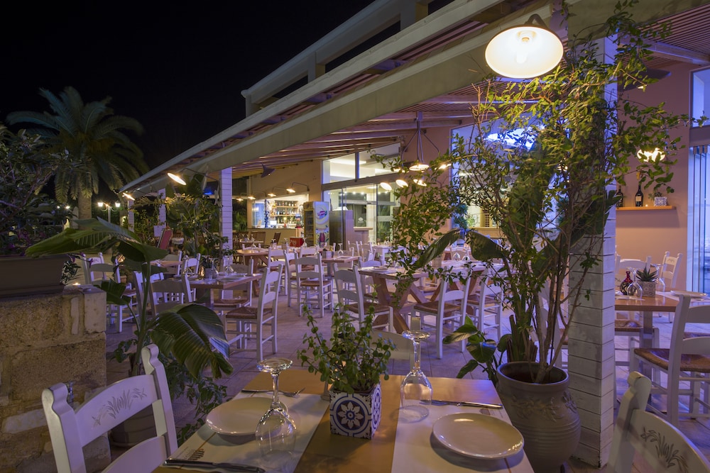 Isida Hotel 9/50