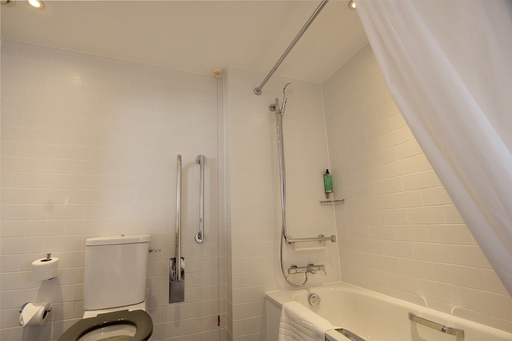 Holiday Inn Preston 20/72