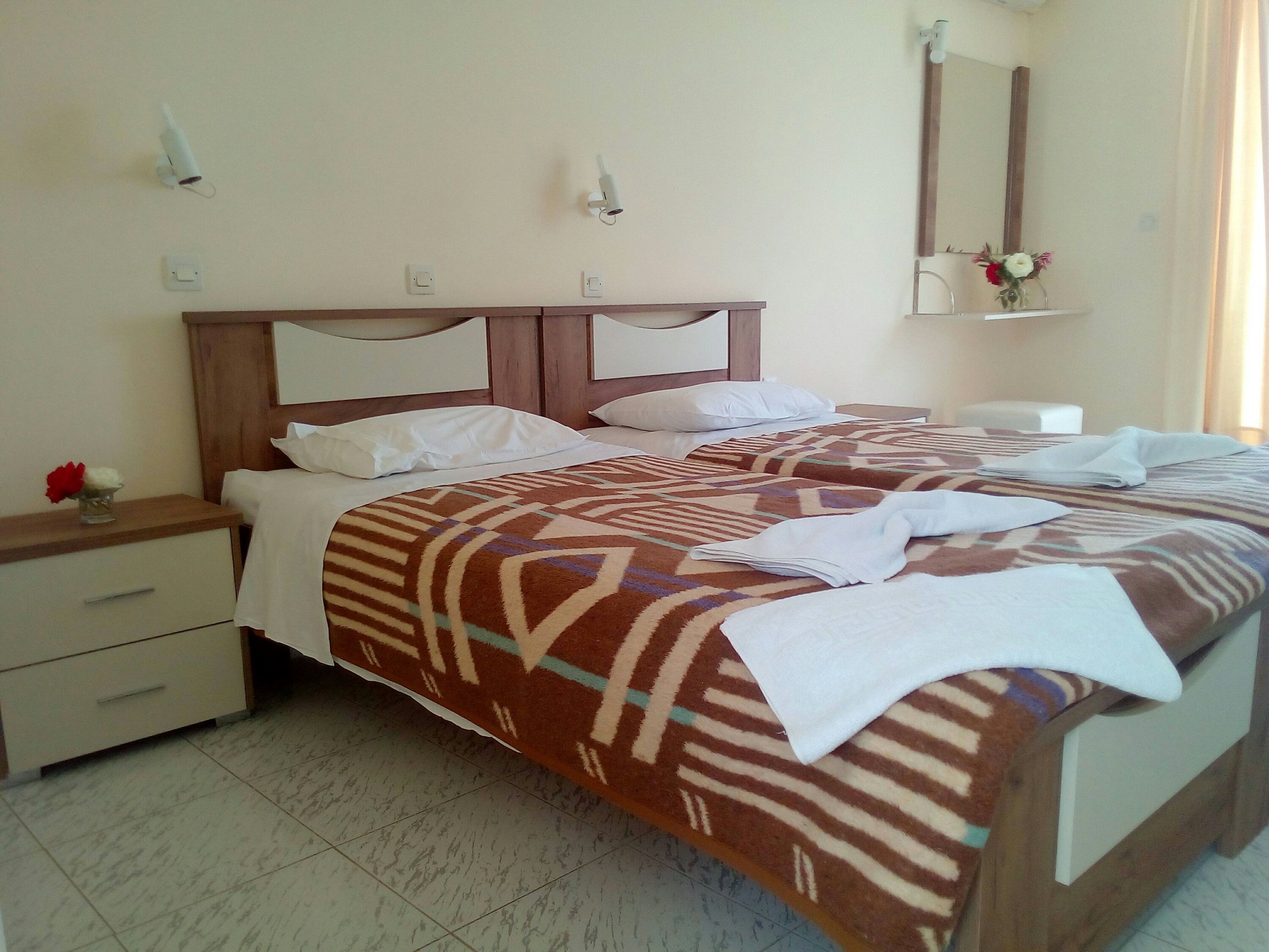 Room, Double or Twin Bed, Garden View