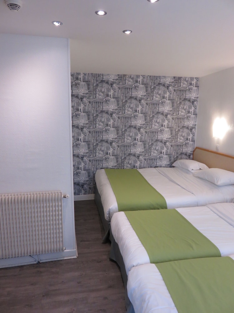 Marys Hotel Republique 14/60