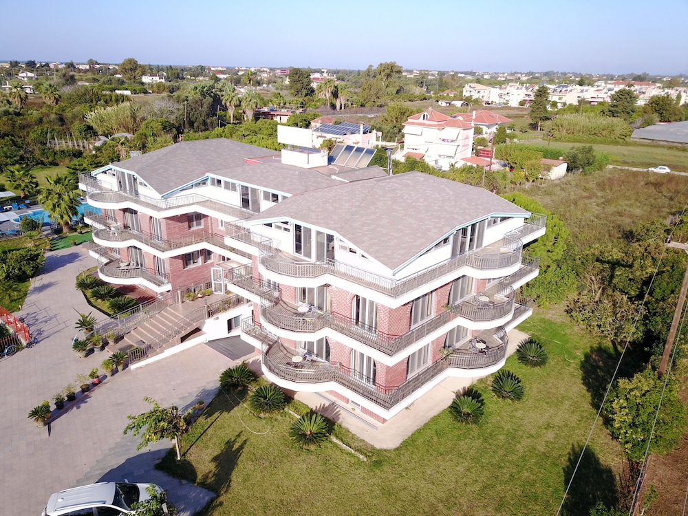 Ionionstar Hotel 3/48