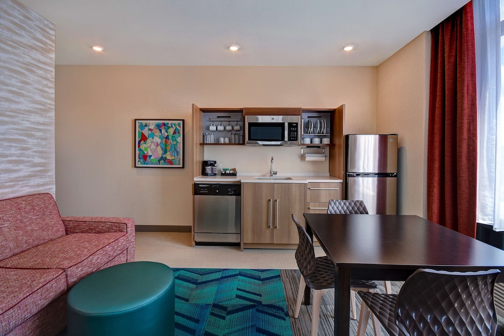 Home2 Suites by Hilton Kalamazoo Downtown 43/67