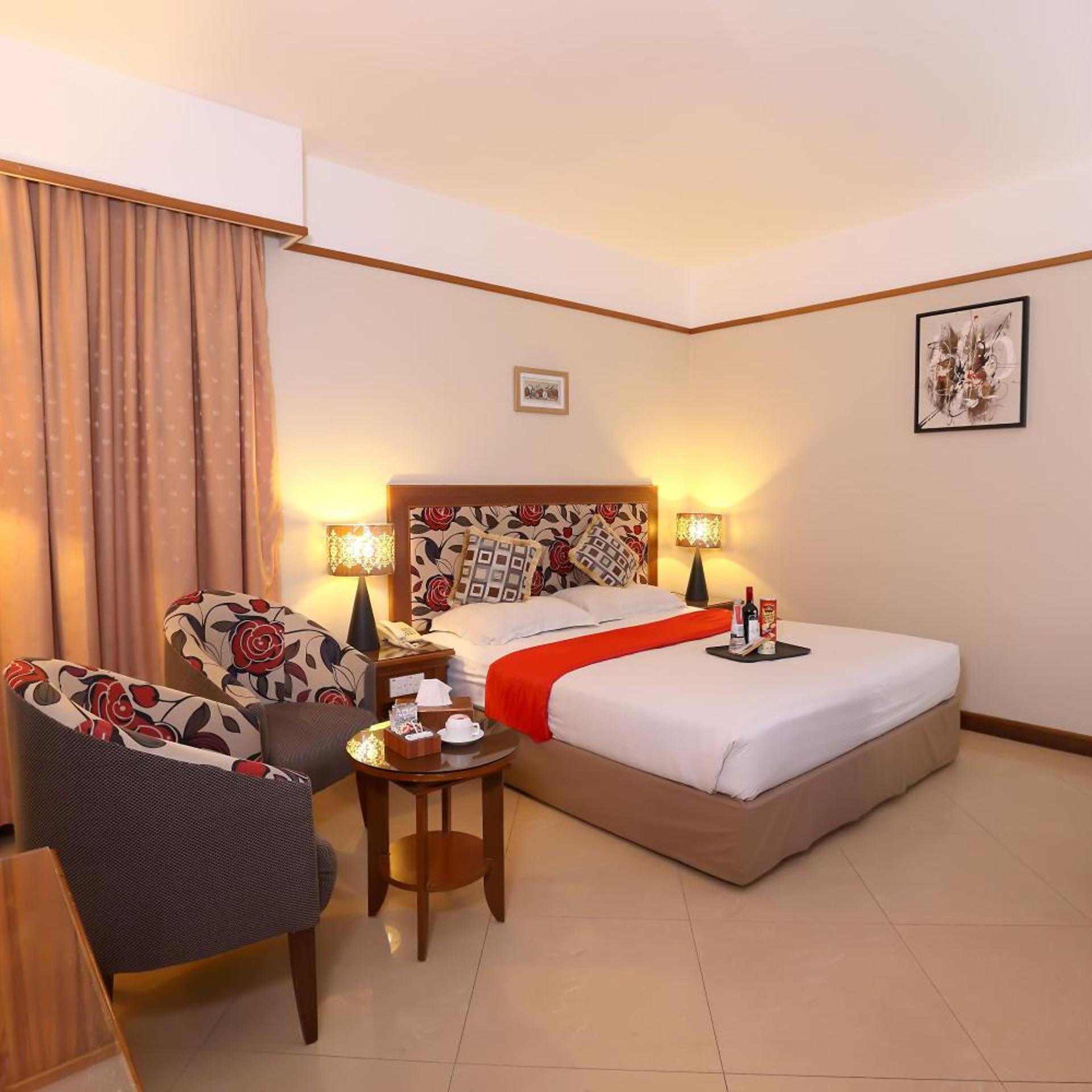 HOTEL MAXIMILLIAN 13/55
