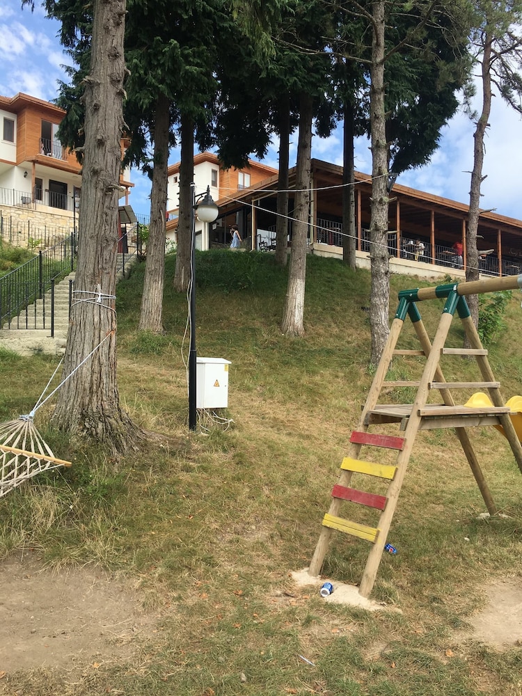 Akamoy Boztepe Hotel & Restaurant 17/40
